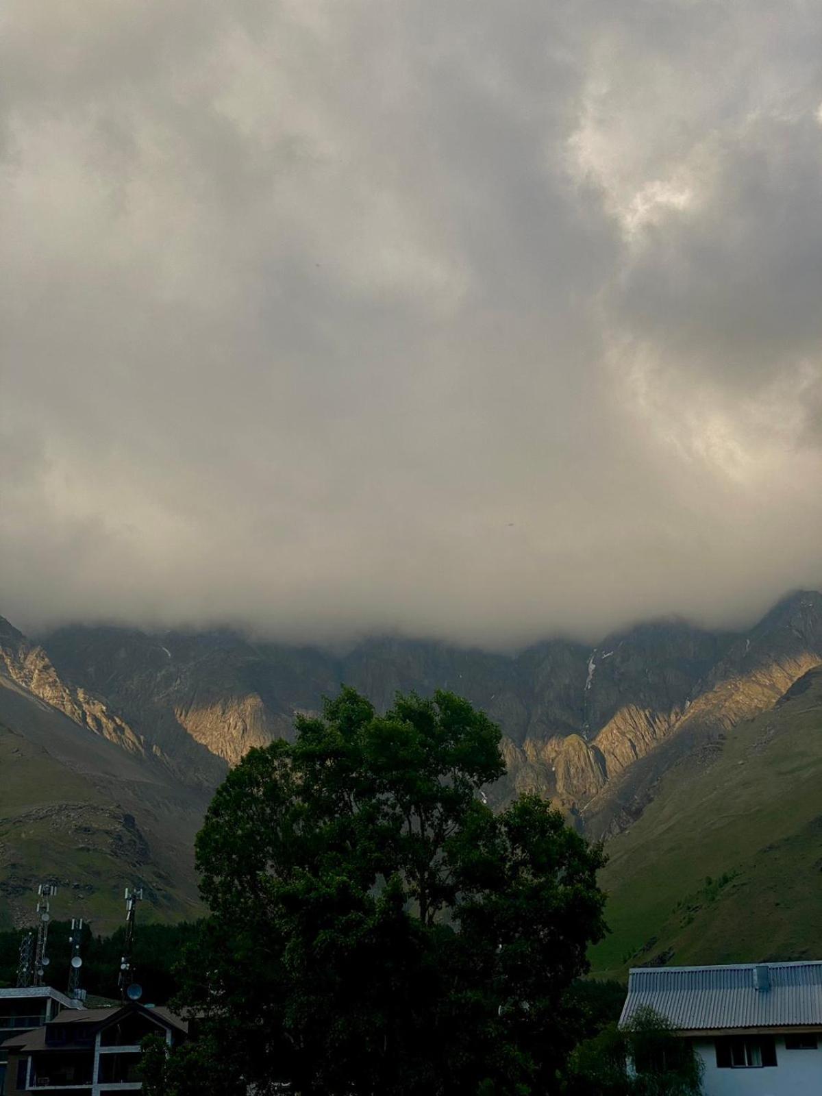 Mood Hotel Kazbegi Luaran gambar